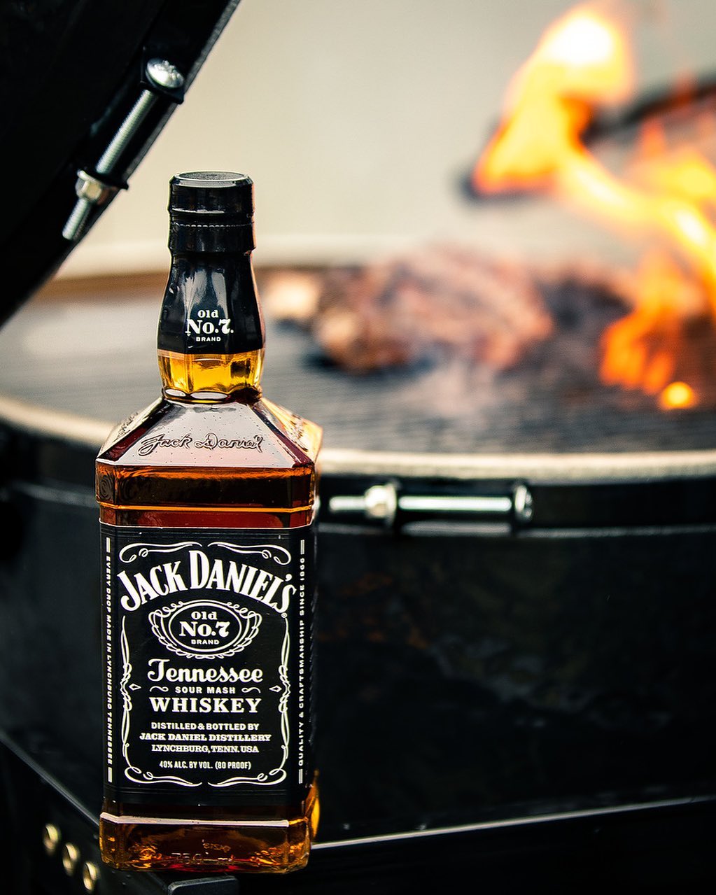 Jack Daniel’s и мясо – братья по грилю. Идеальное сочетание для выходных на природе. #ДЖЕКЖАРИТ