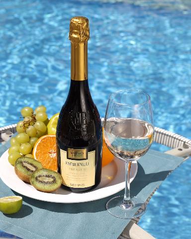 Вино игристое «Мастро Бинелли» Мальвазия